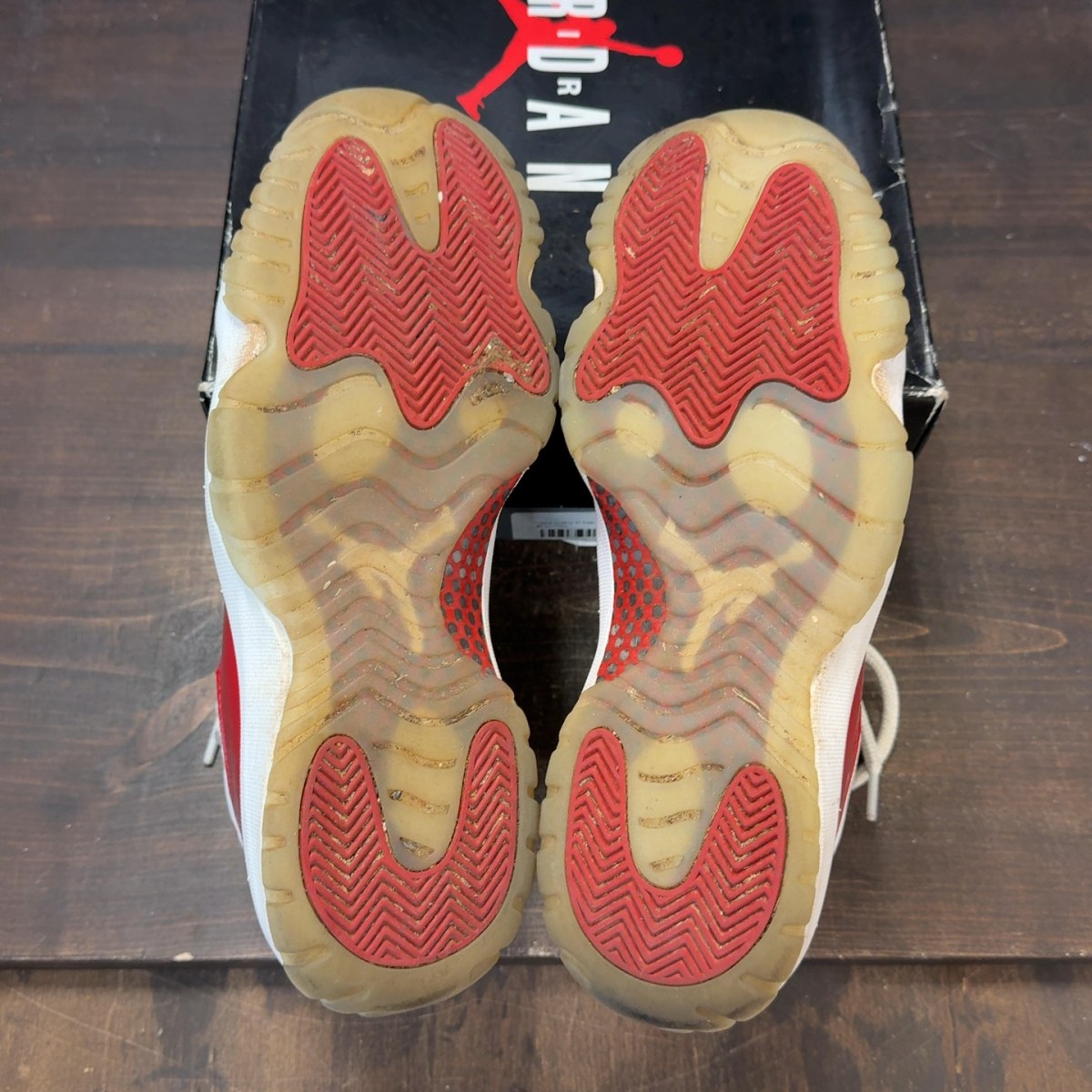 Jordan 11 Retro Cherry (2022) Size 10.5 (Pre-Owned) - Image 8