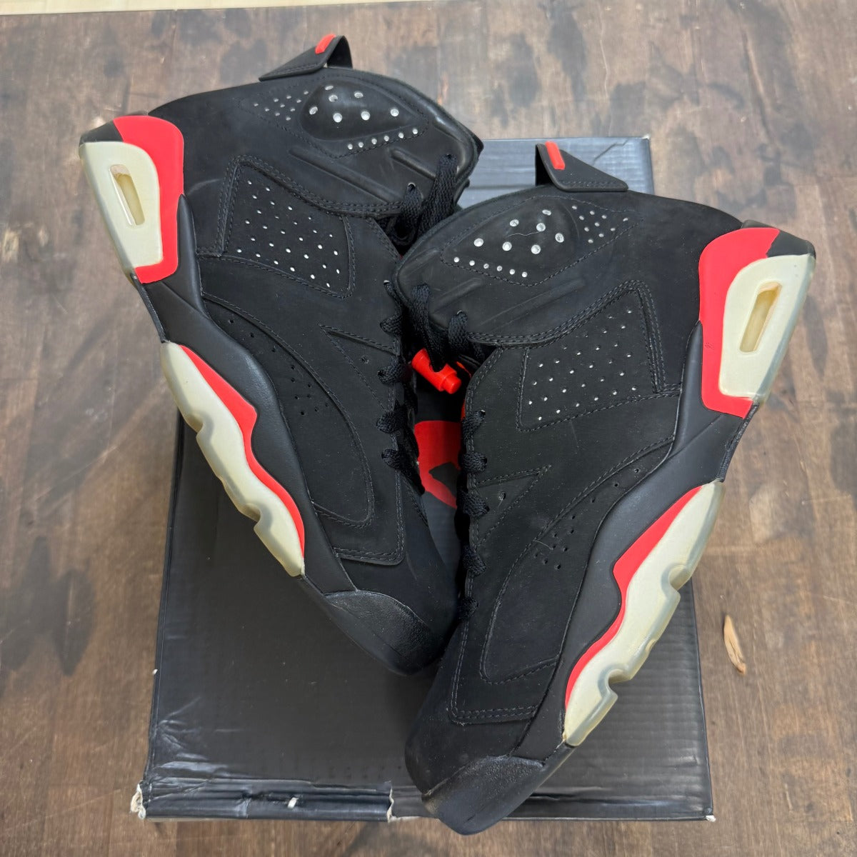 Jordan 6 Retro Infrared Black (2014) Size 10 (Pre-Owned)