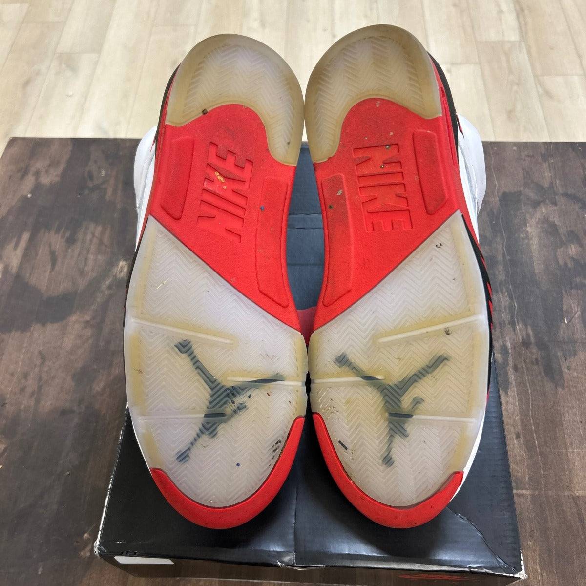 Jordan 5 Retro Fire Red Black Tongue (2025) - Image 5