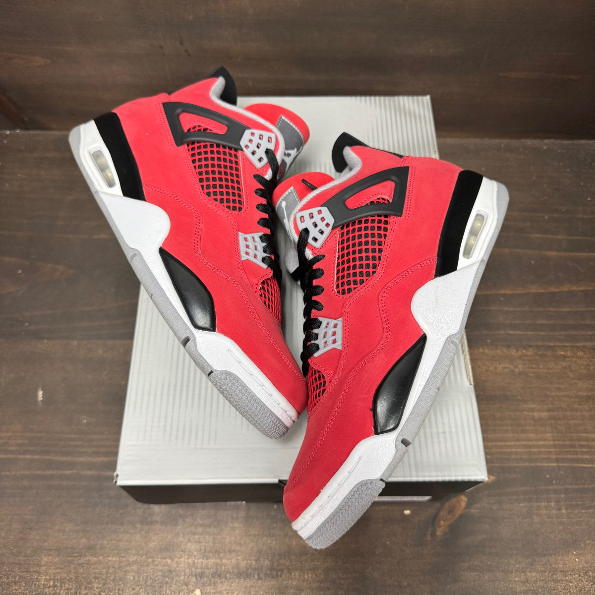 Jordan 4 Retro Toro Bravo (2026) - Image 2