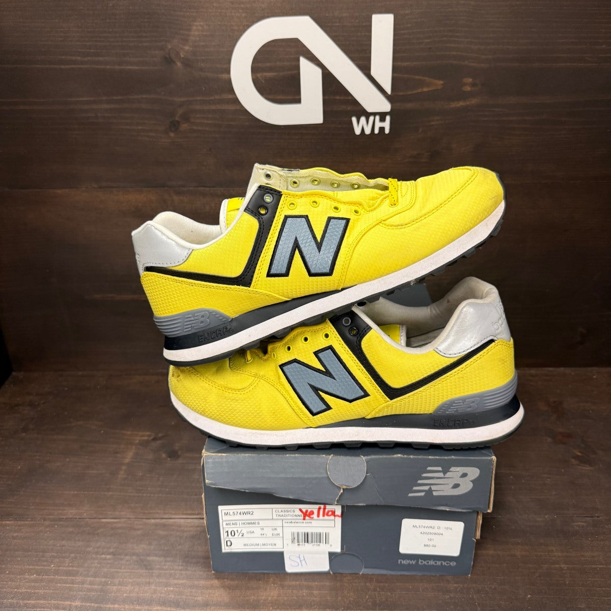Citra Yellow New Balance 574 Size 10.5 (Pre-Owned) - Image 1