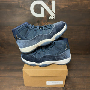 Jordan 11 Retro Midnight Navy (Women's) Size 9W (Pre-Owned) - Image 1