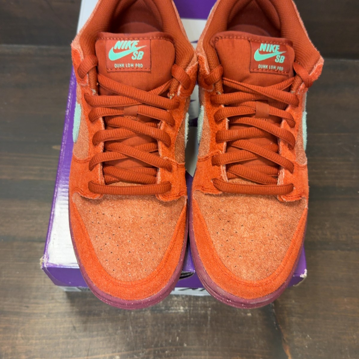 Nike SB Dunk Low Mystic Red Rosewood Size 10 (Pre-Owned) - Image 3