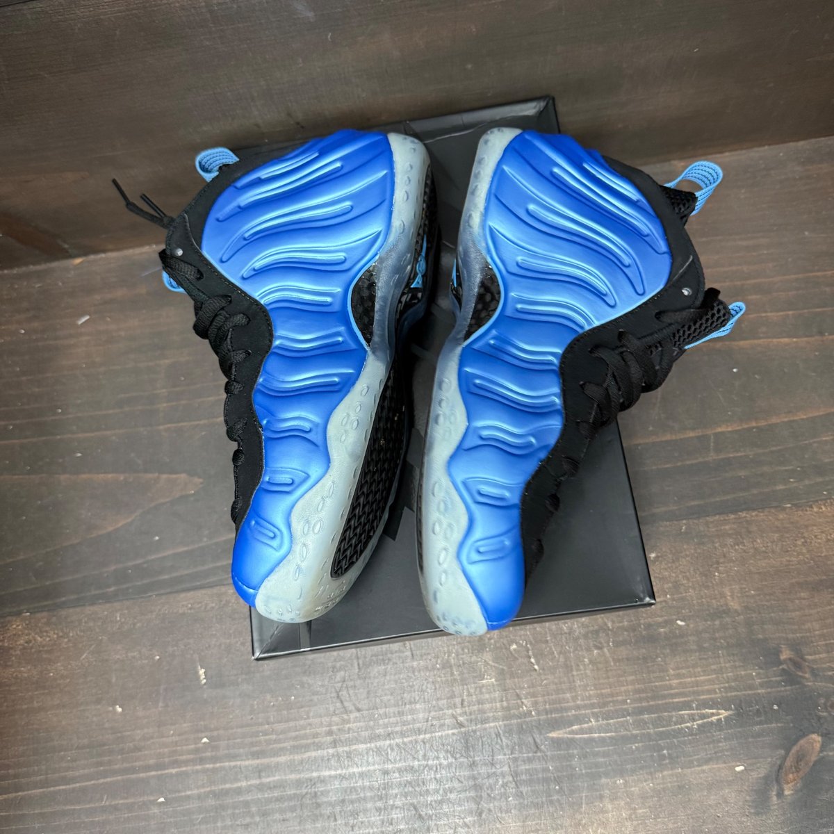 Nike Air Foamposite One University Blue Size 9 (Pre-Owned) - side
