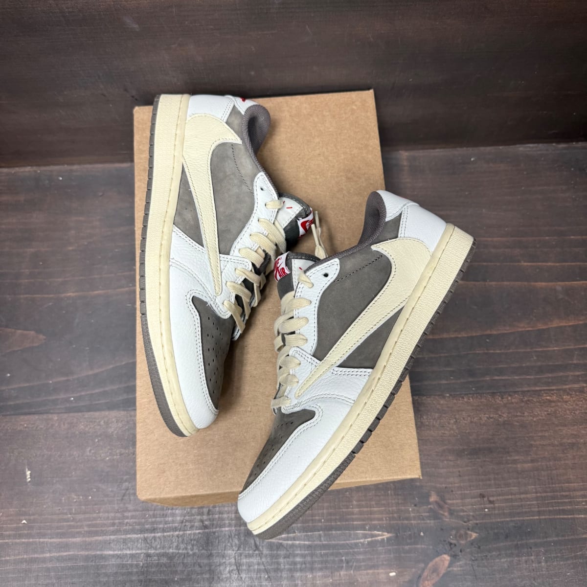 Jordan 1 Retro Low OG SP Travis Scott Reverse Mocha Size 8 (Pre-Owned) - tag