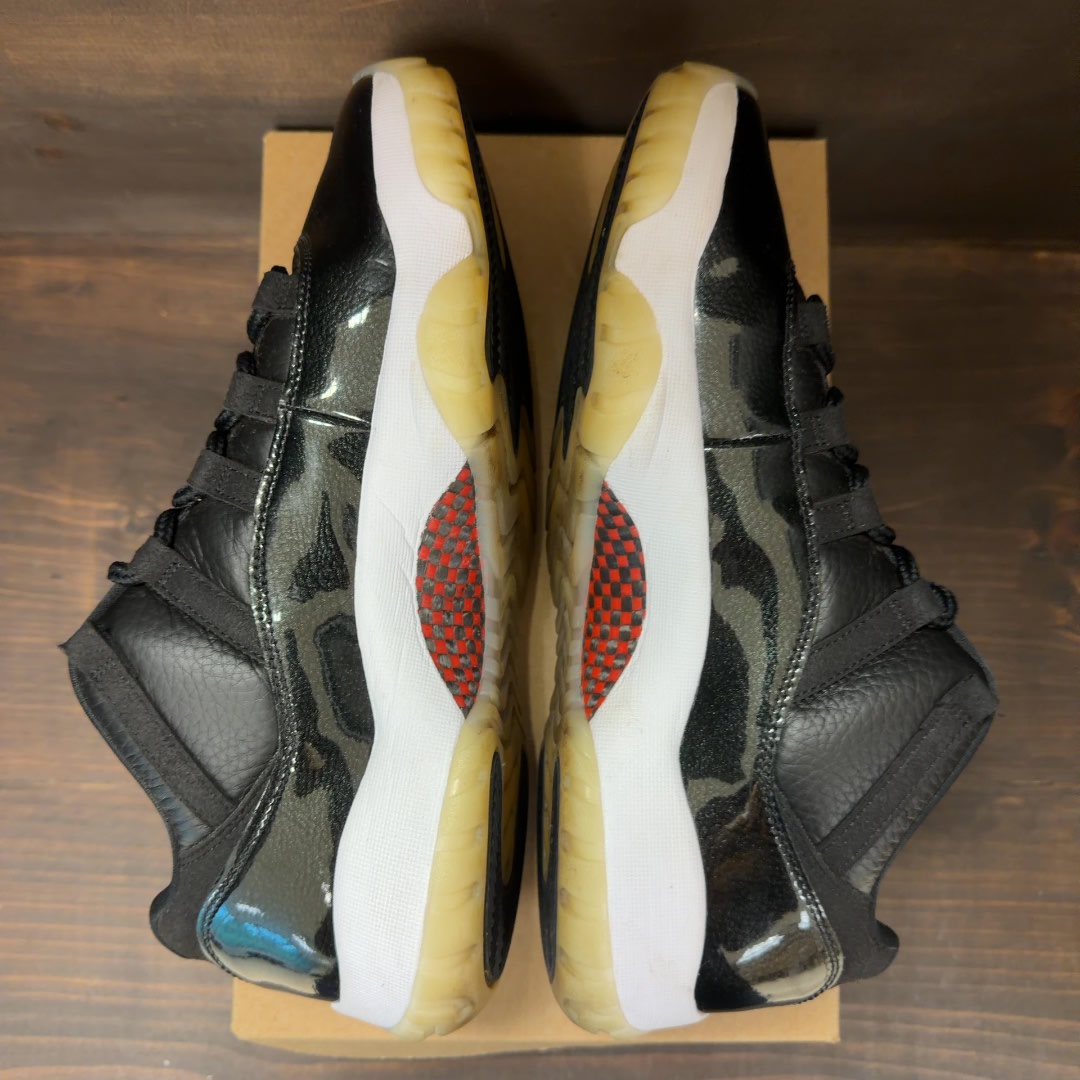 Jordan 11 Retro Low 72-10 Size 11.5 (Pre-Owned) - Image 6