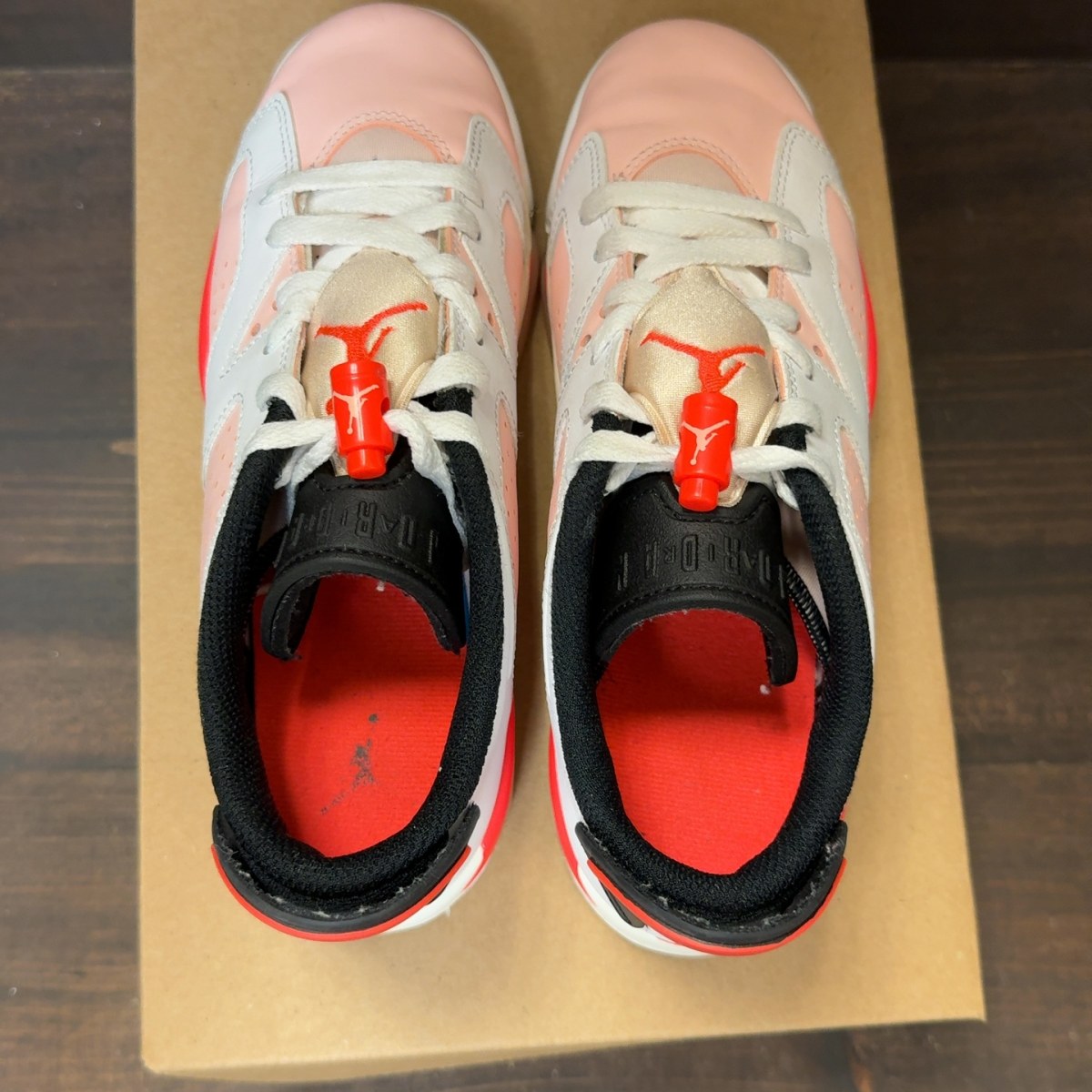 Jordan 6 Retro Low Atmosphere (GS) Size 5Y (Pre-Owned) - Image 5
