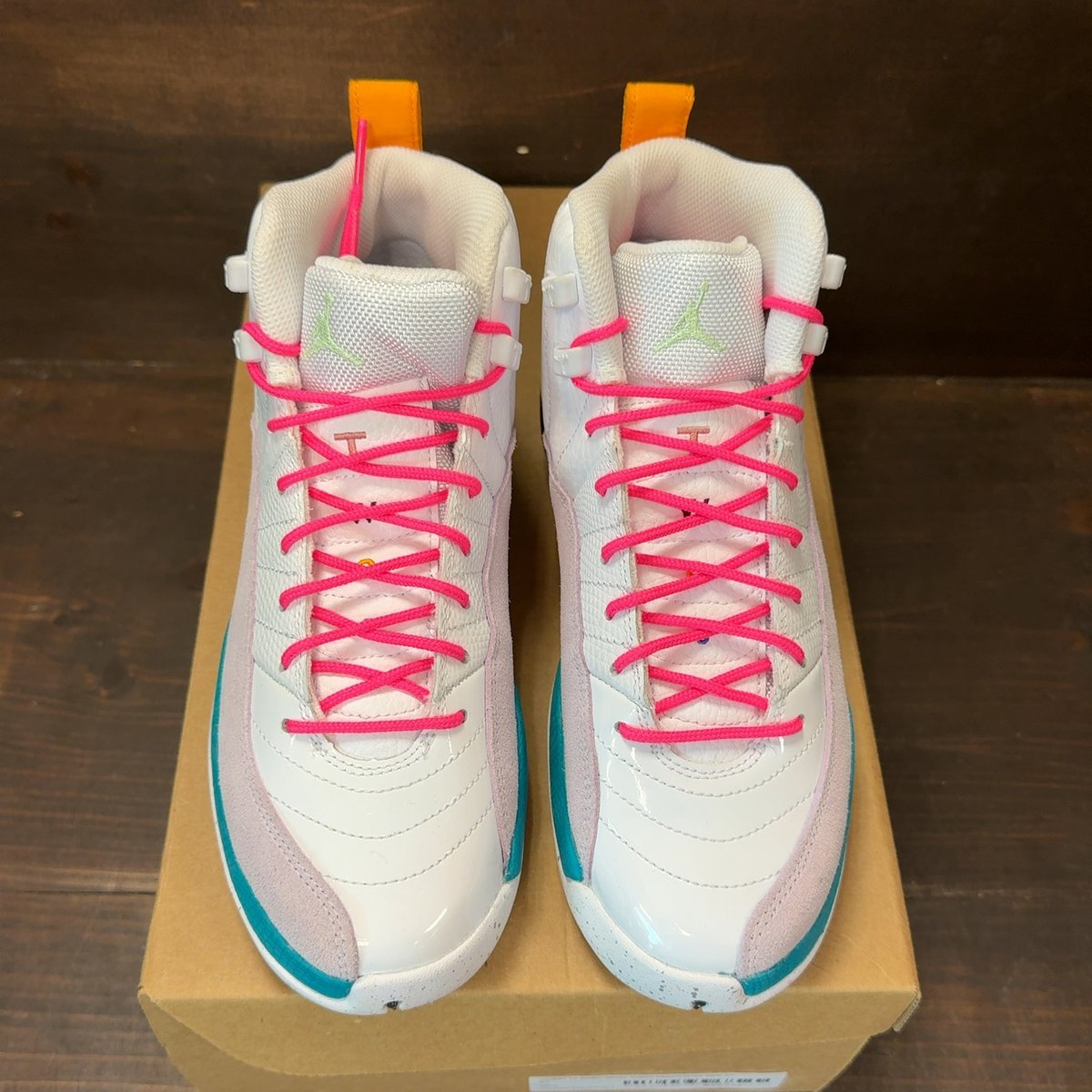 Jordan 12 Retro White Vapor Green (GS) Size 5Y - tag