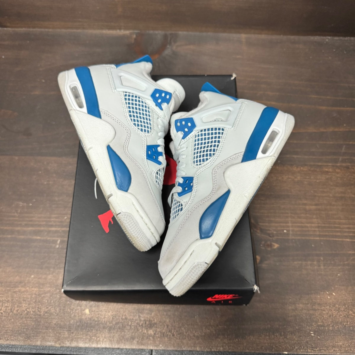 Jordan 4 Retro Military Blue (2024) (GS) - Image 2