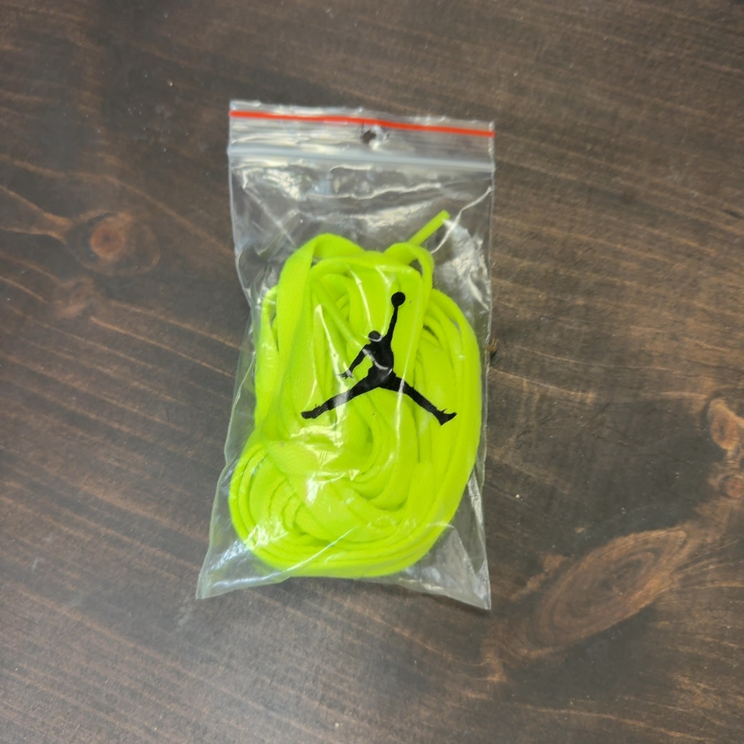 Jordan 1 Mid Gunsmoke Volt - Image 9