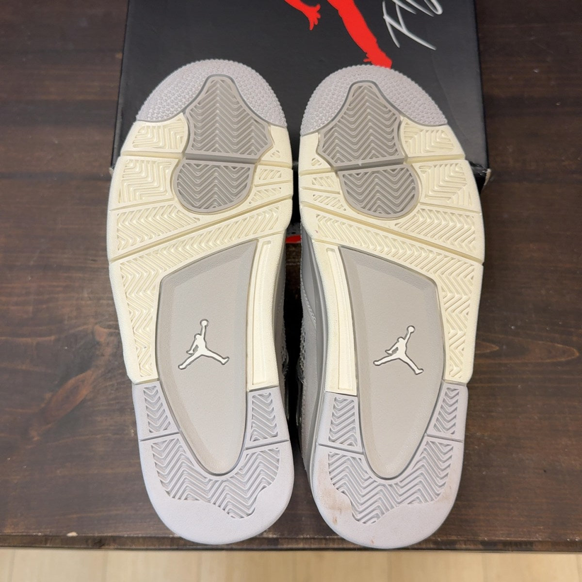 Jordan 4 Retro Frozen Moments (Women's) - Image 9
