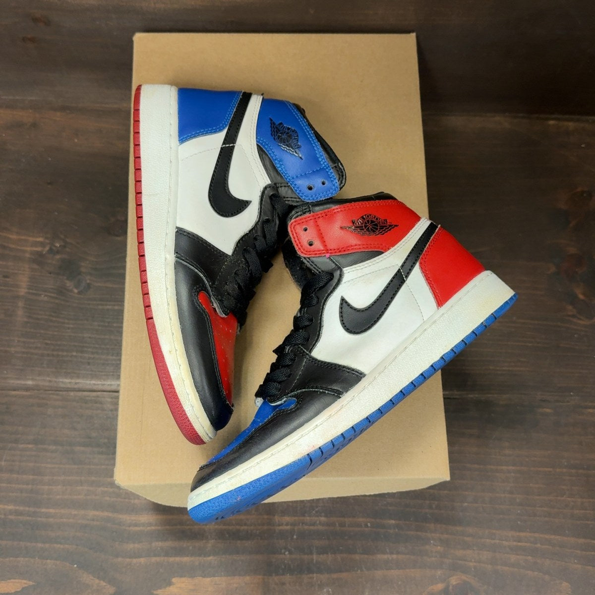 Jordan 1 Retro Top 3 (GS) Size 5Y (Pre-Owned) - Image 2