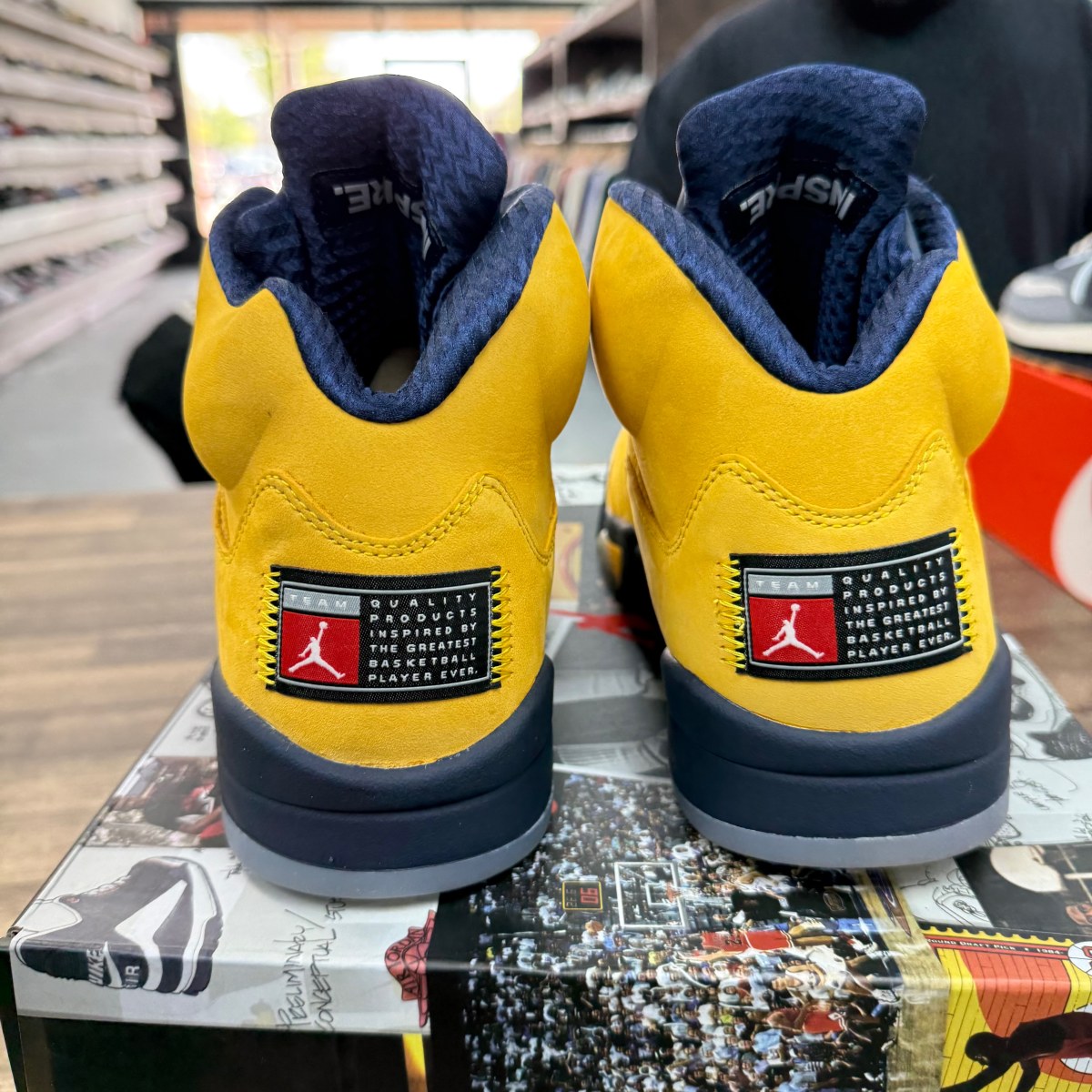 Jordan 5 Retro Michigan (2019) - Image 4