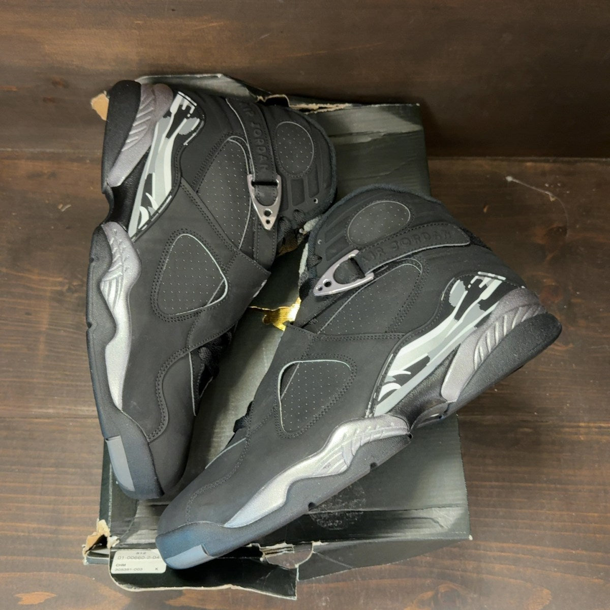 Jordan 8 Retro Chrome (2015) - Image 2