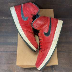 Jordan 1 Retro Premier Red Gucci (2013) Size 9.5 (Pre-Owned) - Image 2