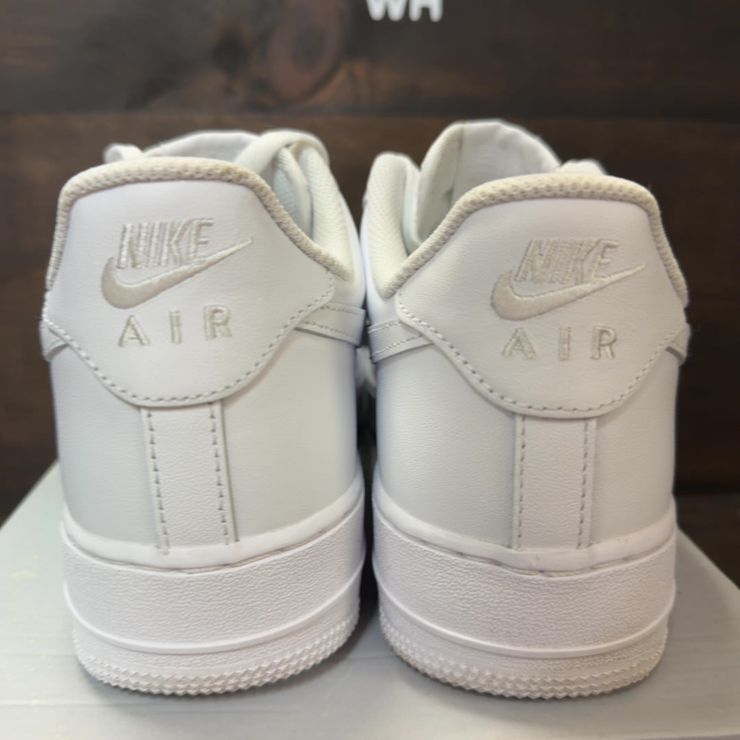 Nike Air Force 1 Low '07 White - Image 4