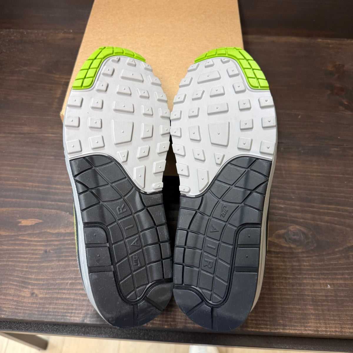 Nike Air Max 1 SP HUF Pear Green (2024) Size 9.5 (Pre-Owned) - Image 7