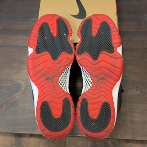Jordan 11 Retro Playoffs Bred (2019) Size 9.5 (Pre-Owned)