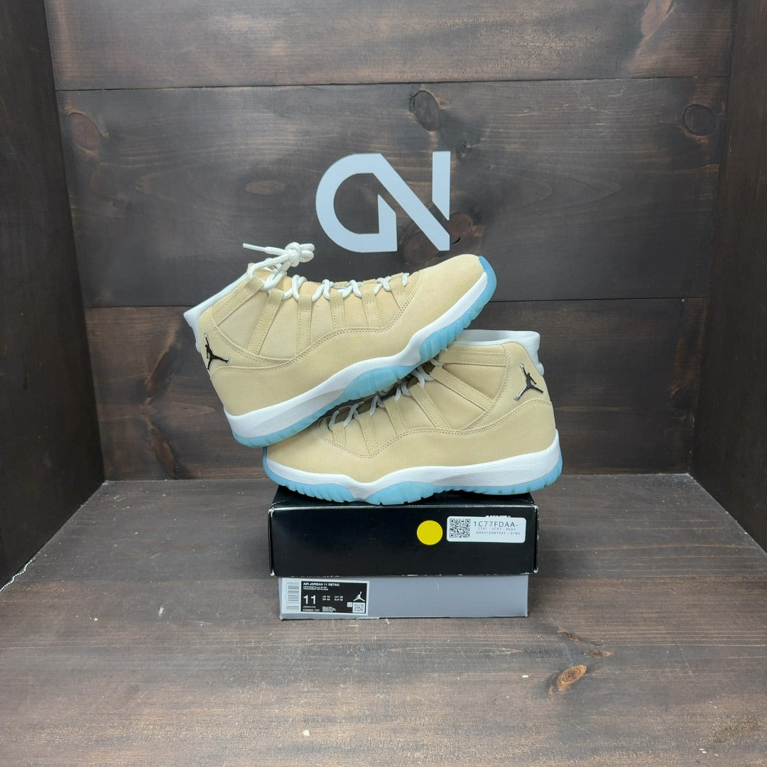Jordan 11 Retro H-Town Size 11 (Pre-Owned)