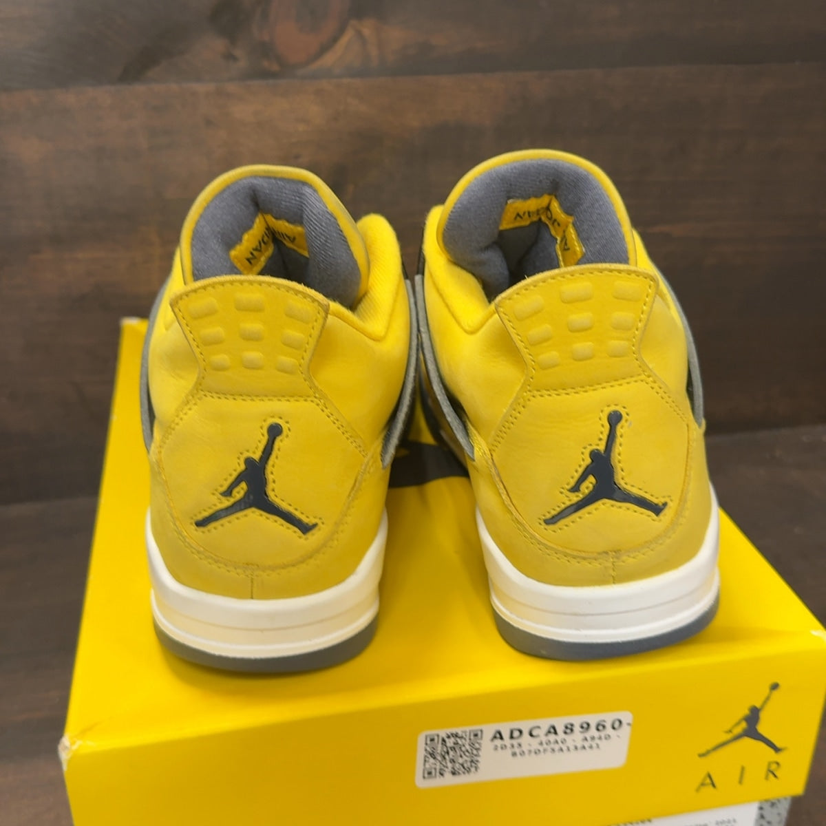 Jordan 4 Retro Lightning (2021) - Image 4