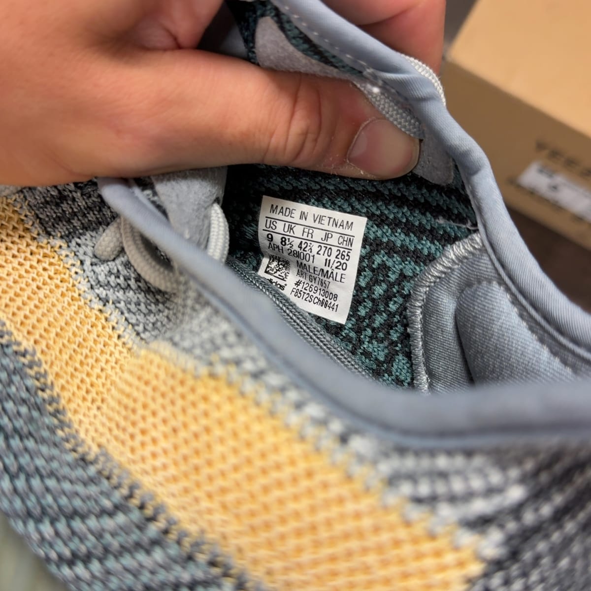adidas Yeezy Boost 350 V2 Ash Blue Size 9 (Pre-Owned) - aux