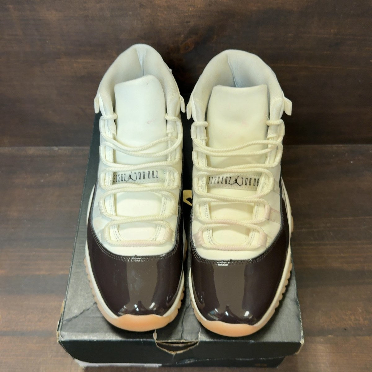 Jordan 11 Retro Neapolitan (Women's) Size 8W (Pre-Owned) - Image 3