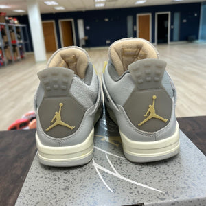 Jordan 4 Retro SE Craft Photon Dust - Image 4