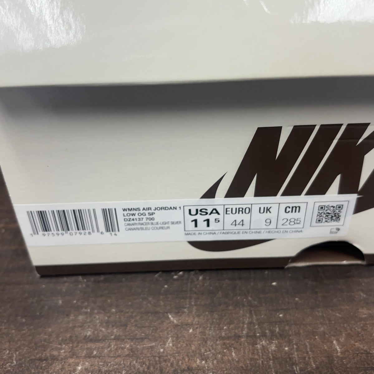 Jordan 1 Retro Low OG SP Travis Scott Canary (Women's) - Image 7