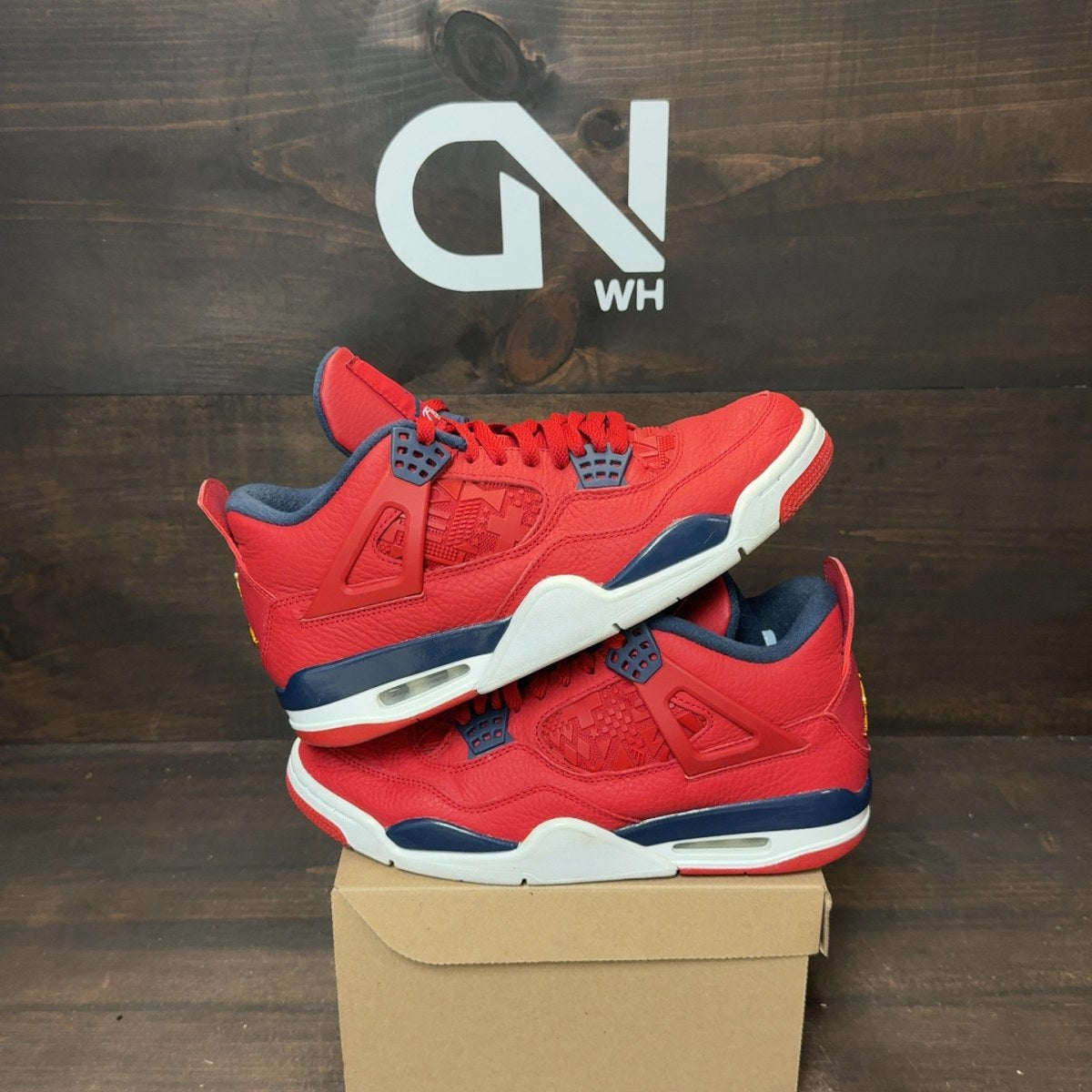 Jordan 4 Retro FIBA (2019) Size 8.5 (Pre-Owned) - Image 1