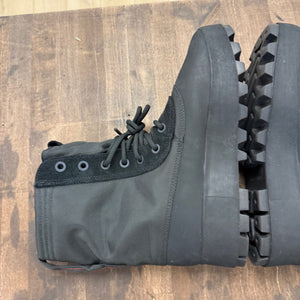 adidas Yeezy 950 Pirate Black (2023) Size 10.5 (Pre-Owned) - Image 4