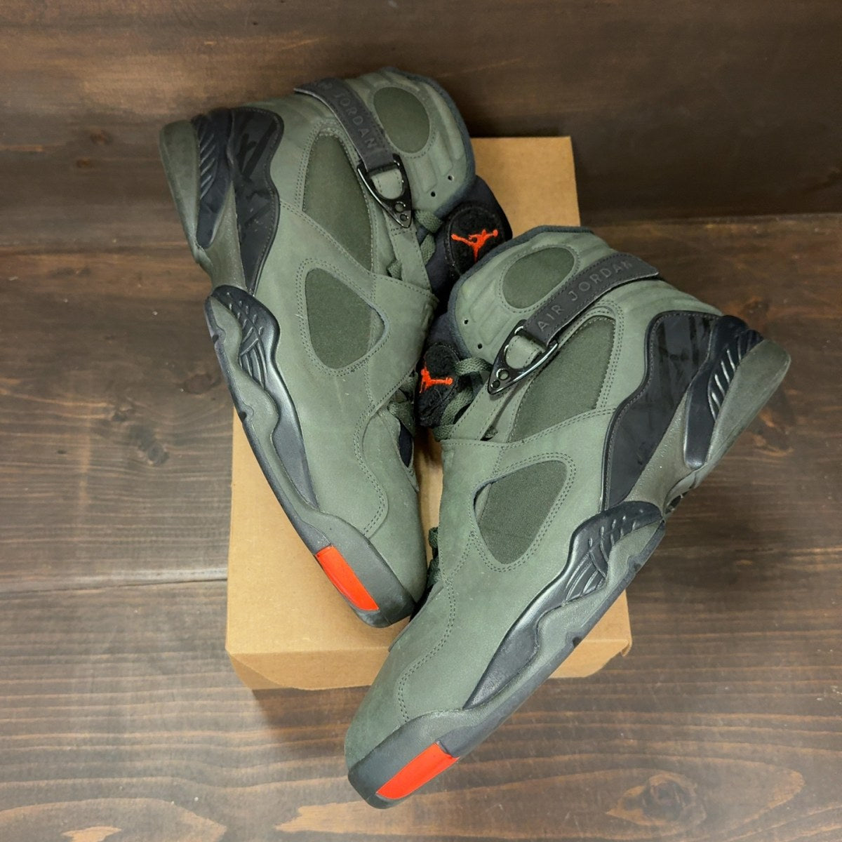 Jordan 8 Retro Take Flight Undefeated Size 14 (Pre-Owned) - Image 2