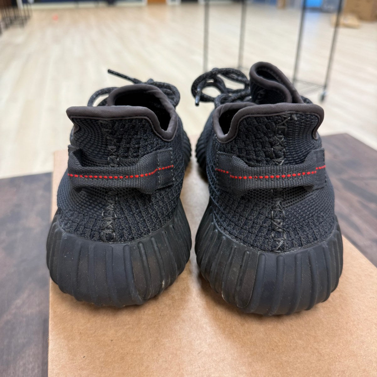 adidas Yeezy Boost 350 V2 Static Black (Reflective) Size 10.5 (Pre-Owned) - Image 4