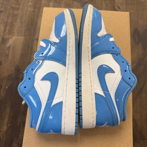 Jordan 1 Low SE Legend Blue Patent (GS) Size 4Y (Pre-Owned) - Image 4