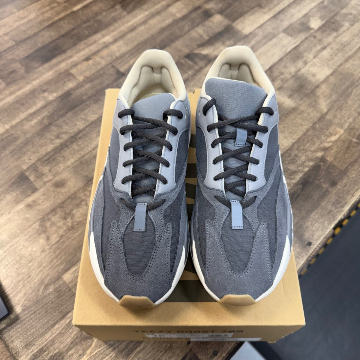 adidas Yeezy Boost 700 Magnet - Image 2