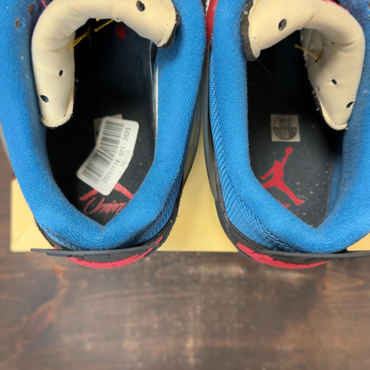 Jordan 4 Retro Union Off Noir Size 13 (Pre-Owned) - Image 6