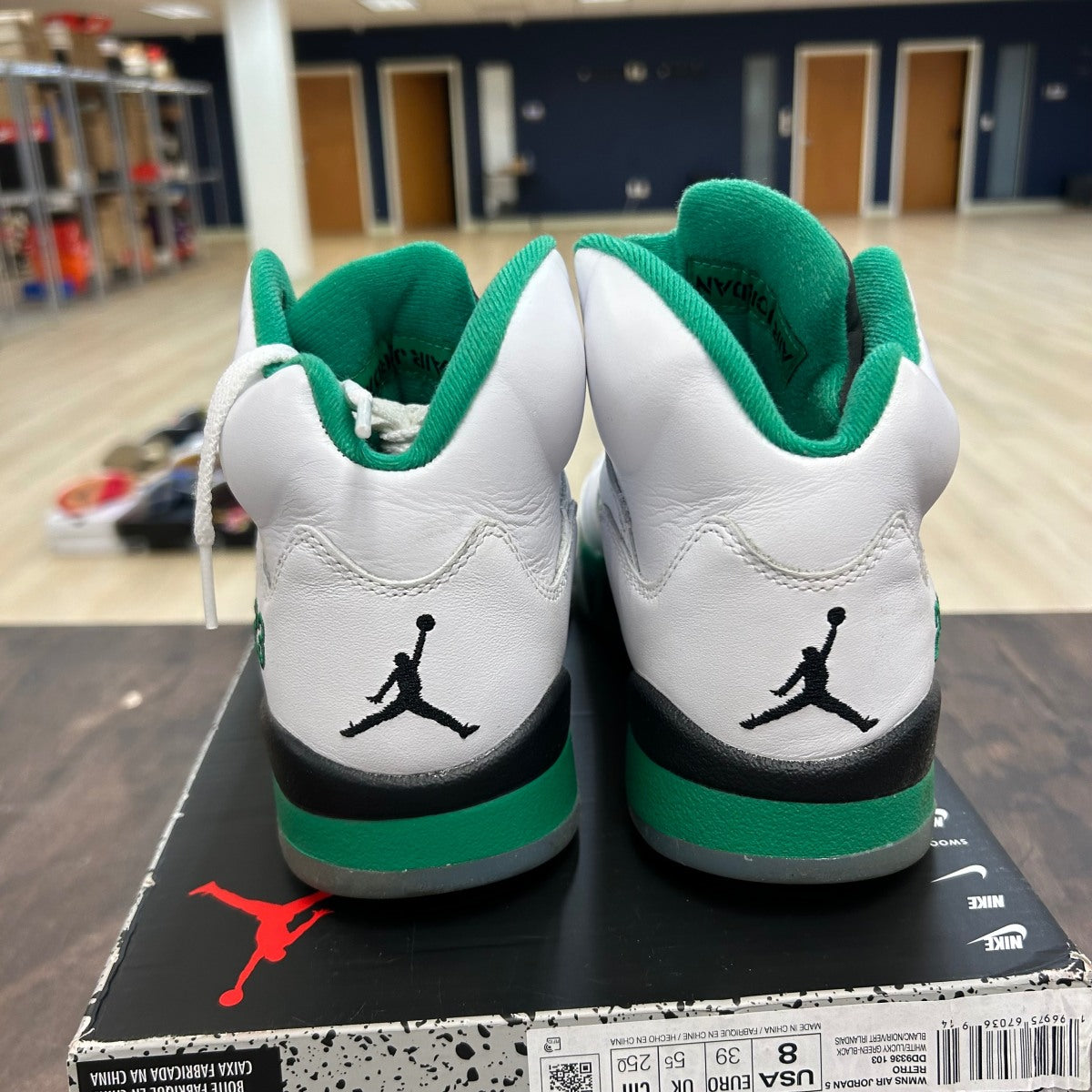 Jordan 5 Retro Lucky Green (Women's) - Image 4