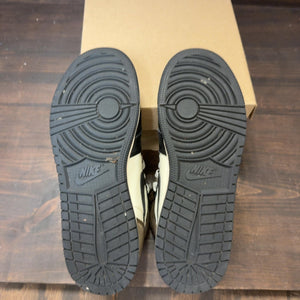 Jordan 1 Retro High Dark Mocha (GS) Size 7Y (Pre-Owned) - Image 6