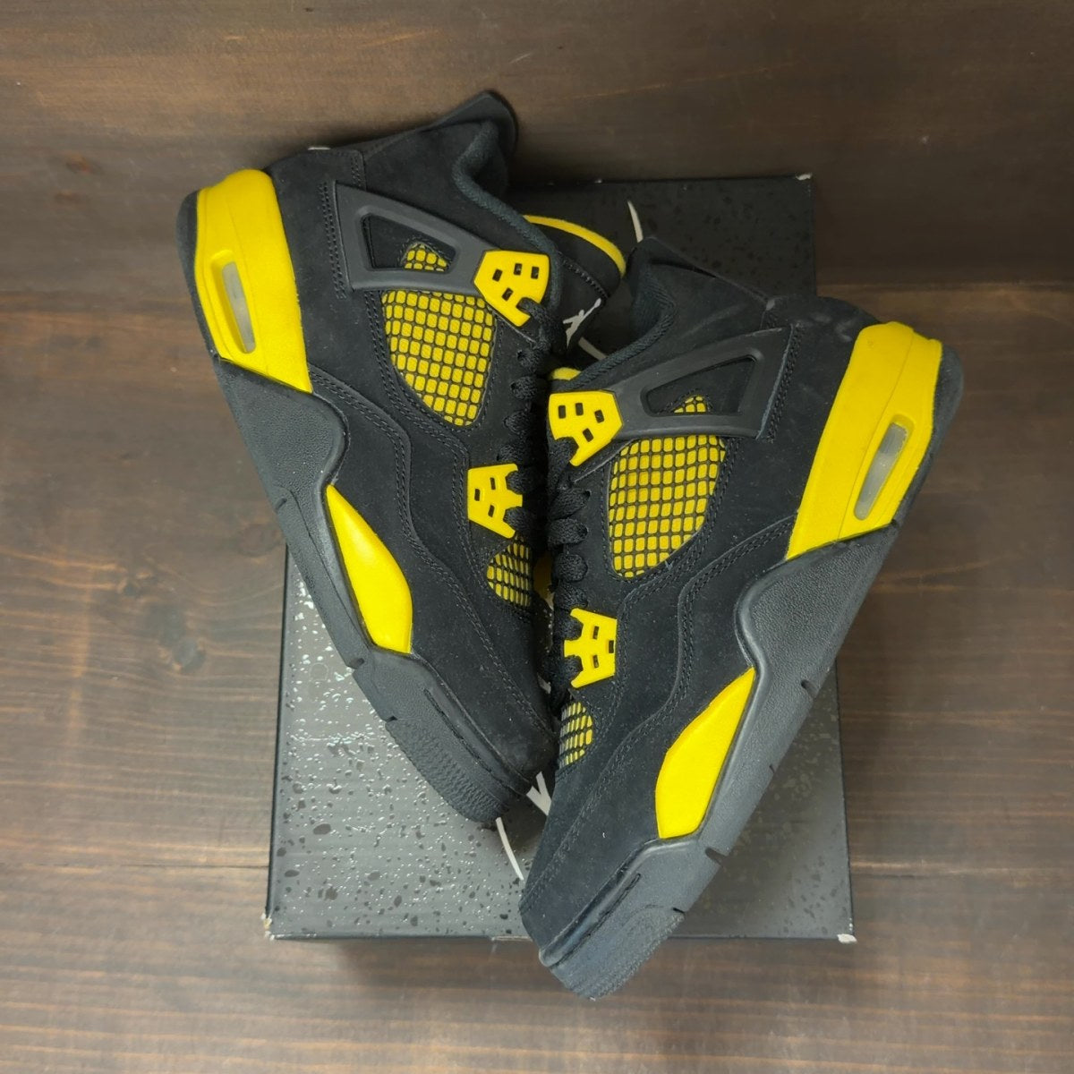 Jordan 4 Retro Thunder (2023) (GS) Size 5Y (Pre-Owned) - back