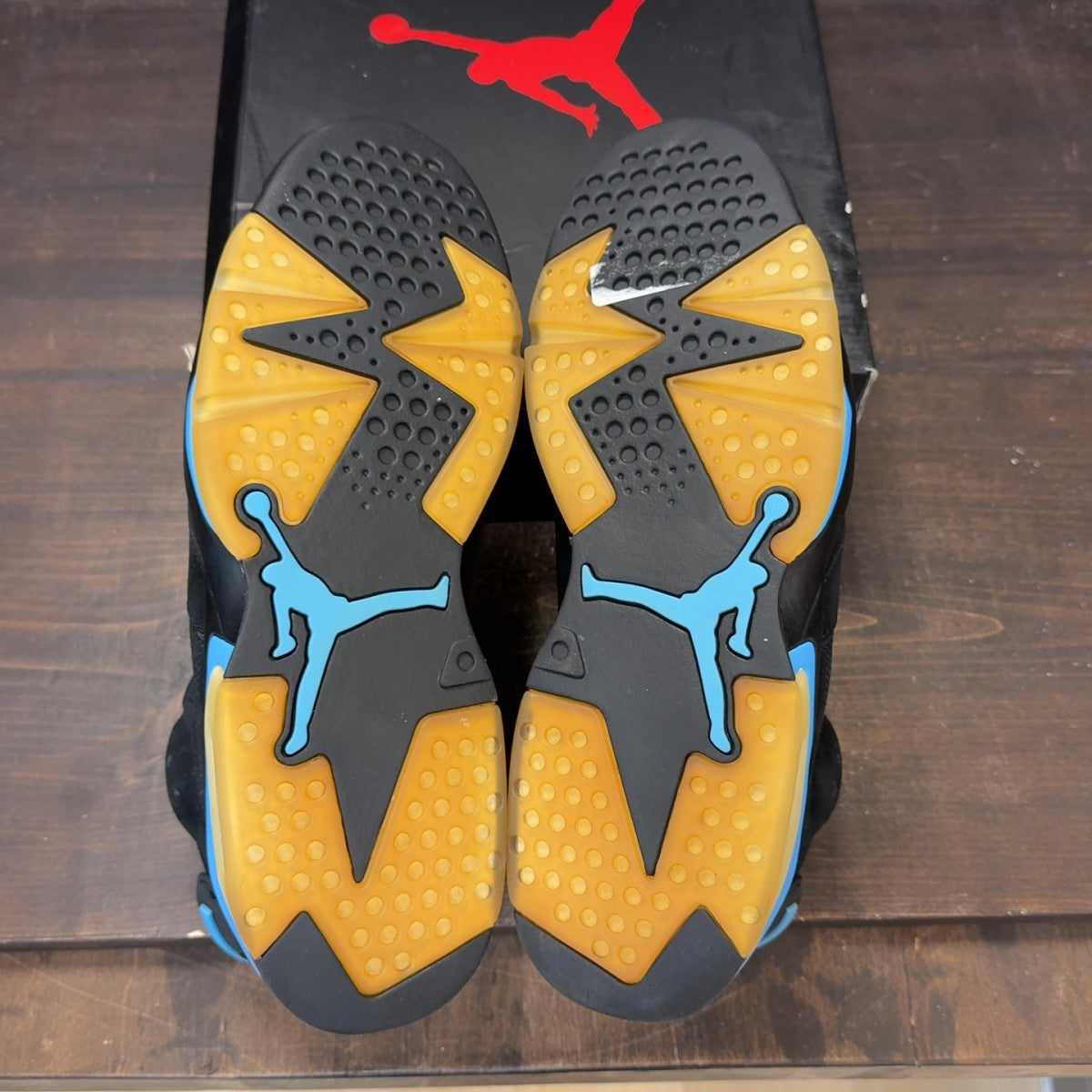 Jordan 6 Retro UNC Size 13 (Pre-Owned) - Image 8