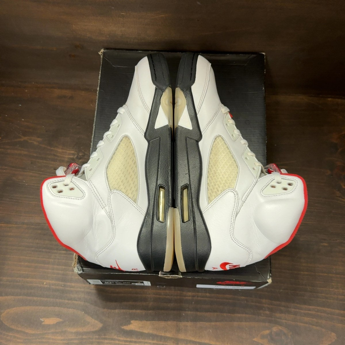 Jordan 5 Retro Fire Red Silver Tongue (2020) - Image 5
