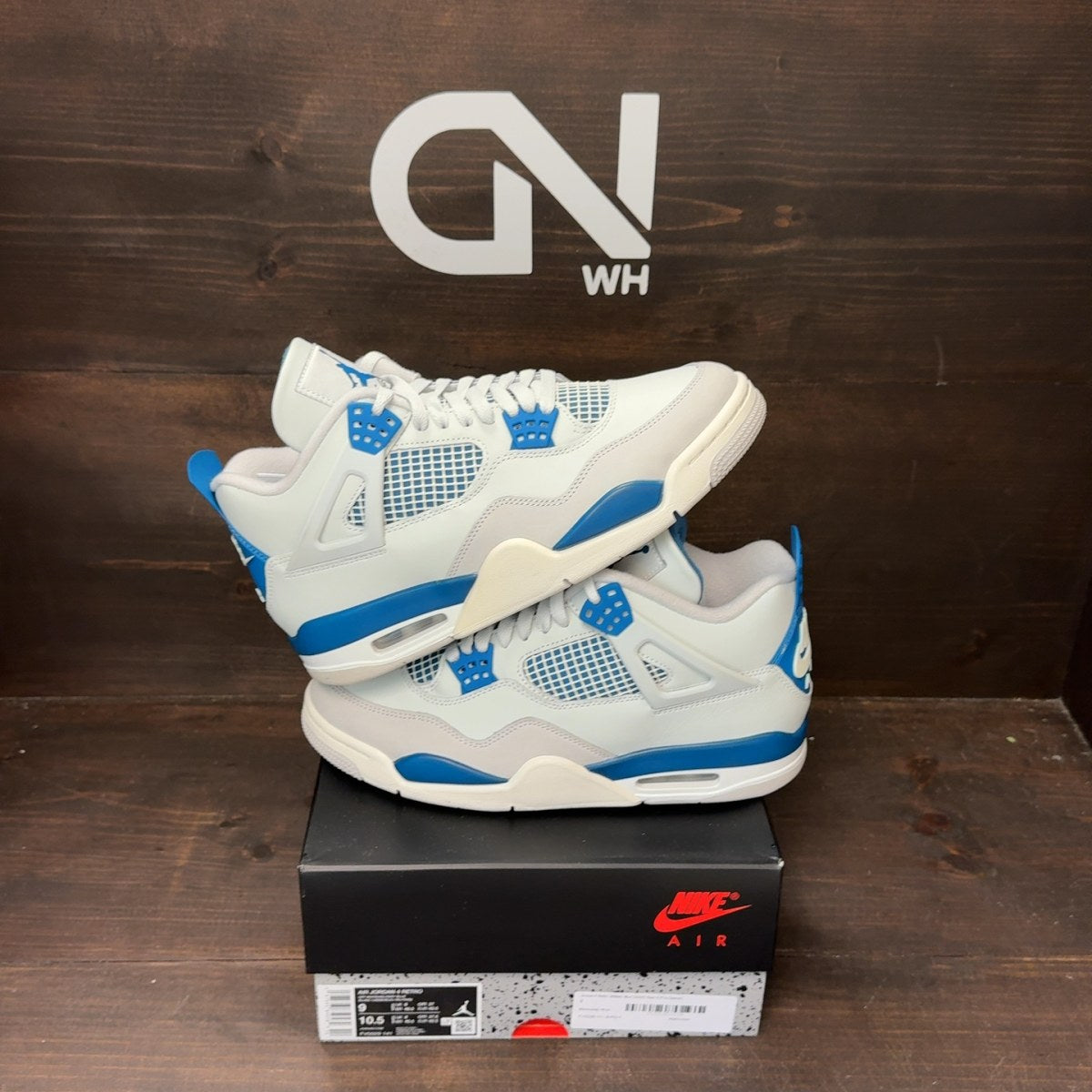 Jordan 4 Retro Military Blue (2024) - Image 1