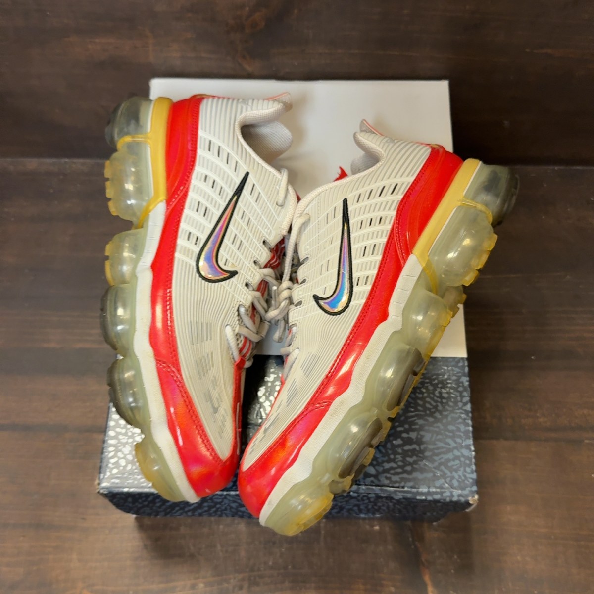 Nike Air VaporMax 360 OG Grey Red Size 11 (Pre-Owned) - Image 2