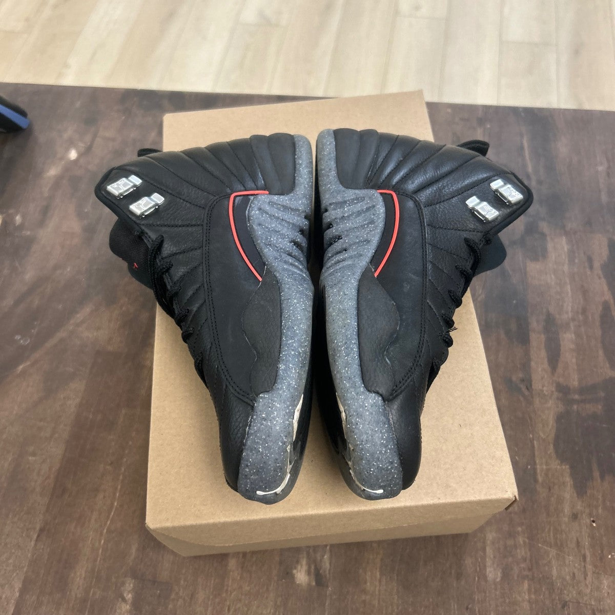 Jordan 12 Retro Utility (GS) Size 6Y (Pre-Owned) - Image 3