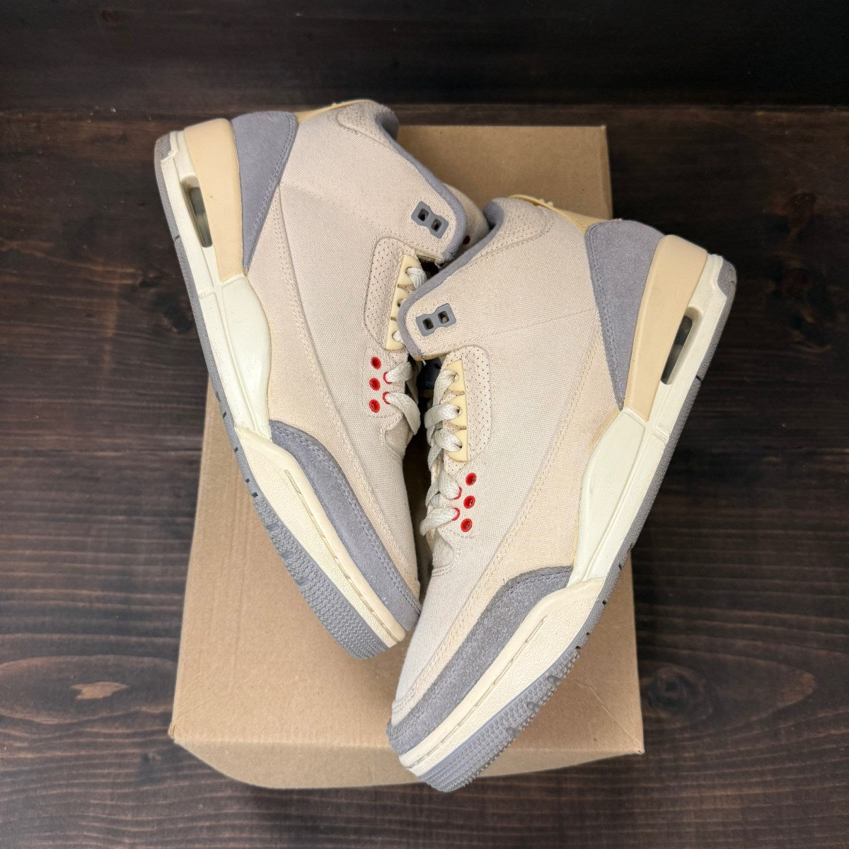 Jordan 3 Retro Muslin Size 8 (Pre-Owned) - Image 2