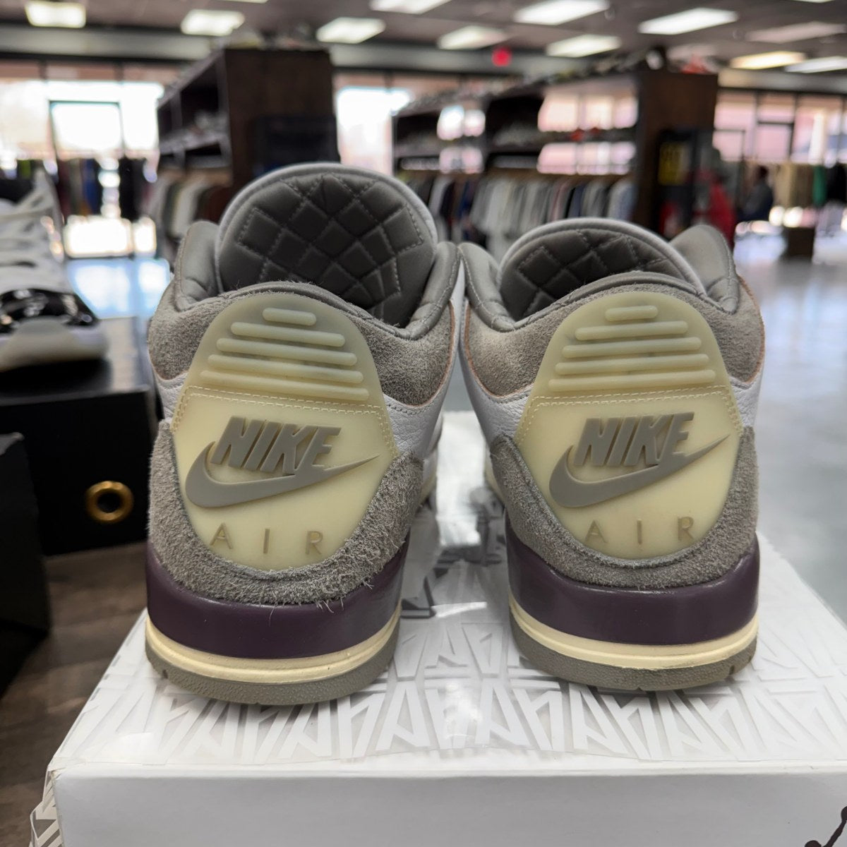 Jordan 3 Retro SP A Ma Maniére (Women's) - Image 4