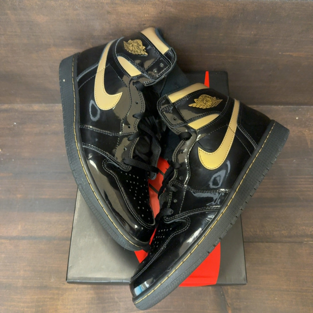 Jordan 1 Retro High Black Metallic Gold (2020) Size 12 (Pre-Owned)