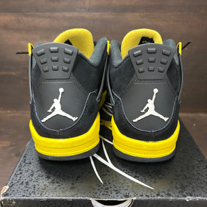 Jordan 4 Retro Thunder (2023) (GS) - Image 5
