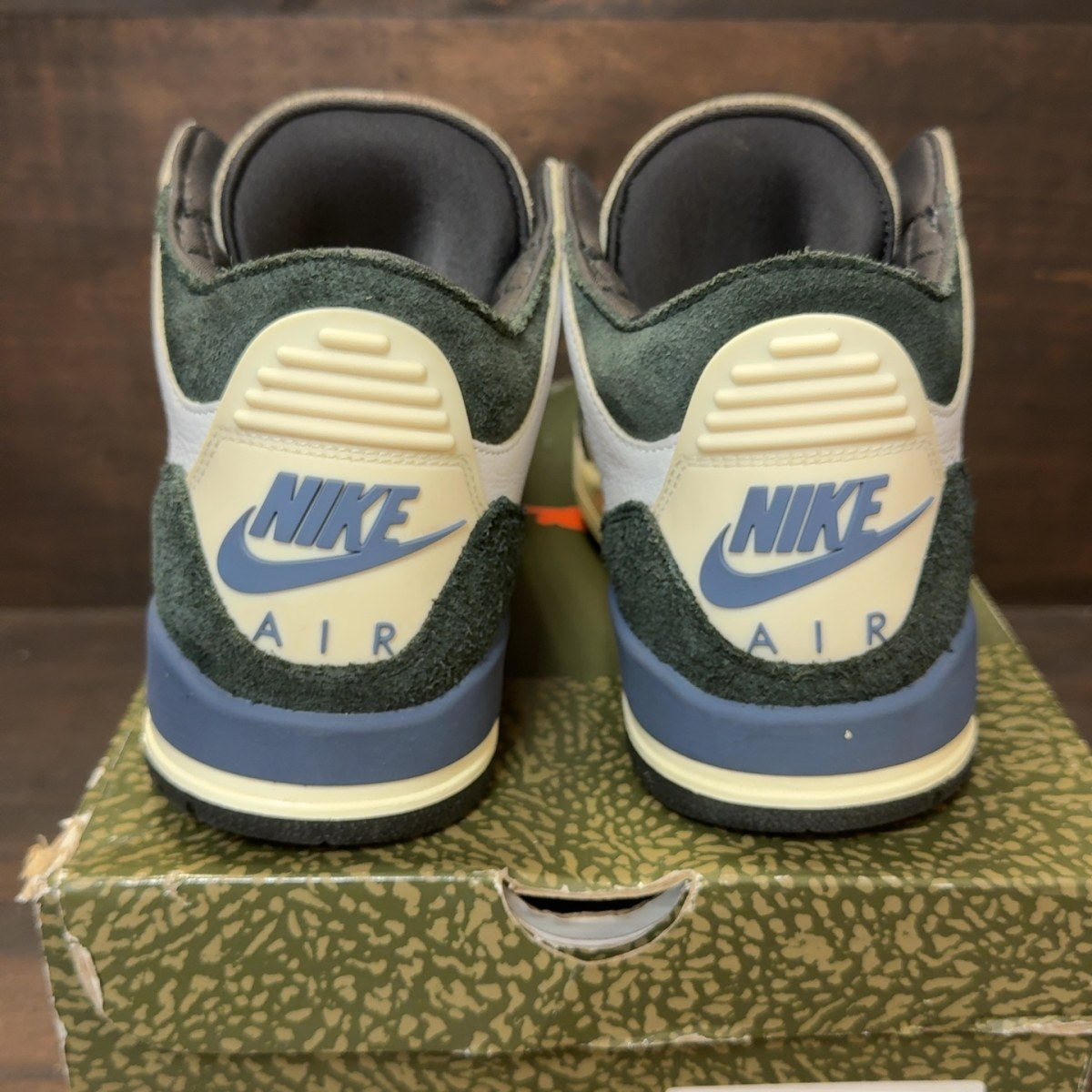 Jordan 3 Retro OG SP A Ma Maniére Diffused Blue Diffused Blue Size 8.5 (Pre-Owned) - Image 5