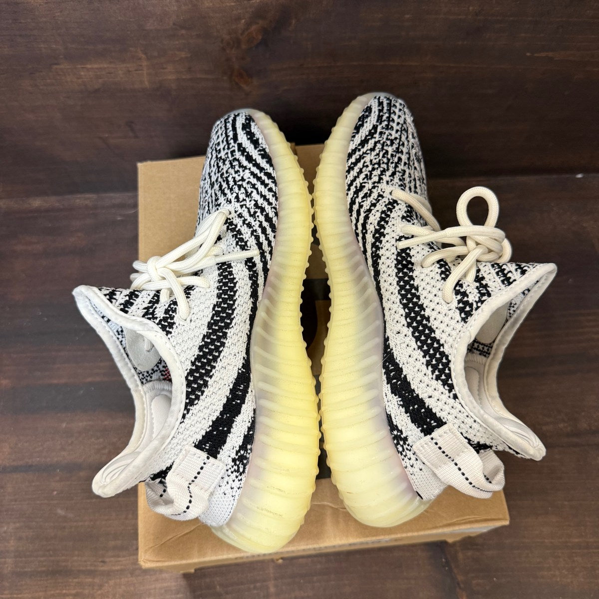 adidas Yeezy Boost 350 V2 Zebra - Image 5
