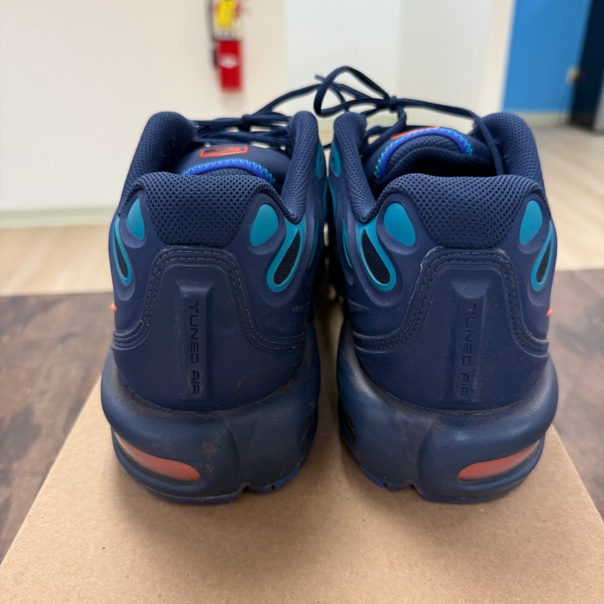 Nike Air Max Plus Drift Midnight Navy Total Orange Size 13 (Pre-Owned) - Image 3